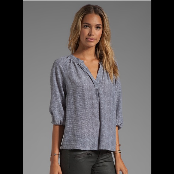 Joie Textural Print Addie B 100% Silk Blouse - Picture 2 of 8